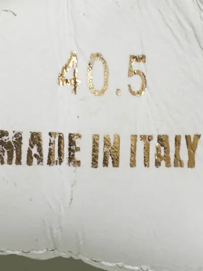 Pre-owned Versace Ilus Leather Low-top Sneakers In White