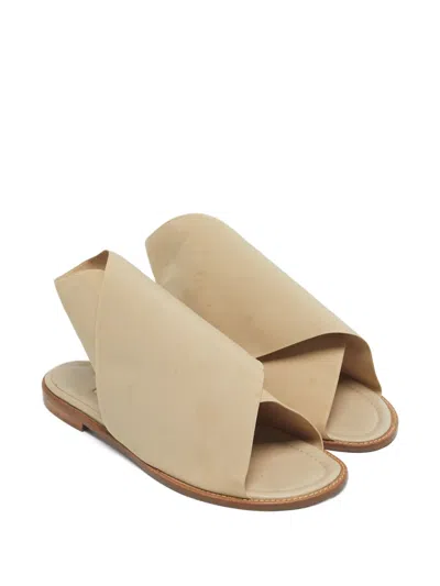 Pre-owned Manolo Blahnik Cream Flat Sandals In Neutral