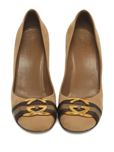 Pre-owned Gucci Interlocking-g Buckle Leather Pumps In Neutral
