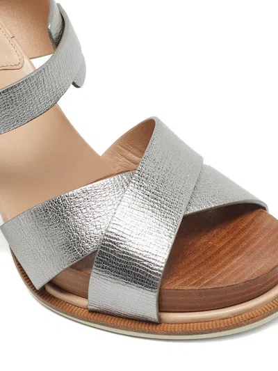 Pre-owned Tod's Ankle-strap Sandals In Silver