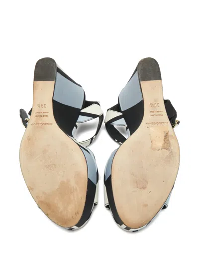 Pre-owned Dolce & Gabbana T-strap Sandals In Black