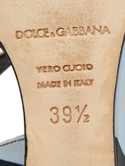 Pre-owned Dolce & Gabbana T-strap Sandals In Black