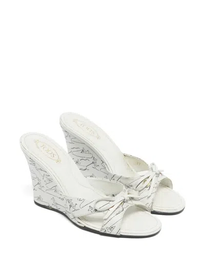 Pre-owned Tod's Bow-detail Wedge Sandals In White