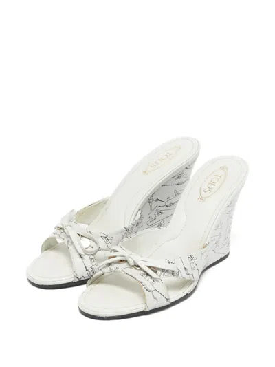 Pre-owned Tod's Bow-detail Wedge Sandals In White