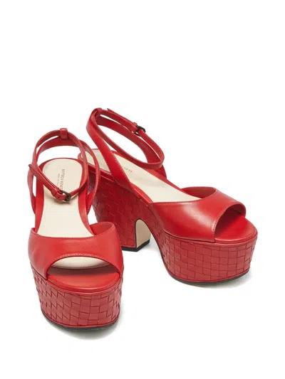 Pre-owned Bottega Veneta Intrecciato Woven Platform Sandals In Red