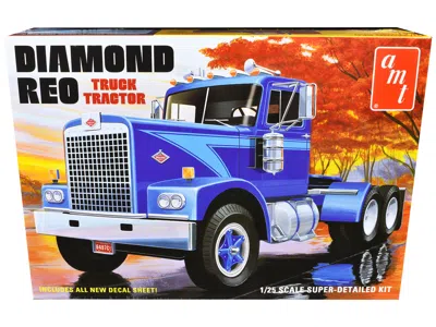 Amt Skill 3 Model Kit Diamond Reo Truck Tractor 1/25 Scale Model By  In Blue