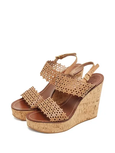 Pre-owned Tory Burch Daisy Leather Wedge-heel Sandals In Neutral