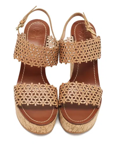 Pre-owned Tory Burch Daisy Leather Wedge-heel Sandals In Neutral