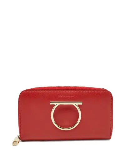 Pre-owned Ferragamo Gancini Leather Wallet In Red