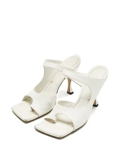 Pre-owned Bottega Veneta Thong-strap Leather Sandals In White