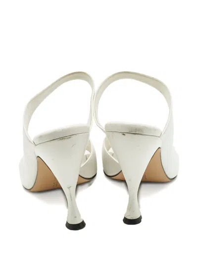 Pre-owned Bottega Veneta Thong-strap Leather Sandals In White