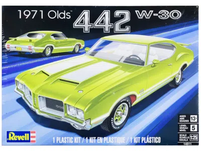 Revell Level 5 Model Kit 1971 Oldsmobile 442 W-30 1/25 Scale Model By