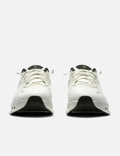 On Mens Cloudtilt Cushied-sole Mesh Low-top Trainers Pearl Ic In White