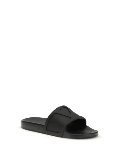 Valentino Garavani Viva Superstar Rubber Slippers Flat Sole In Black