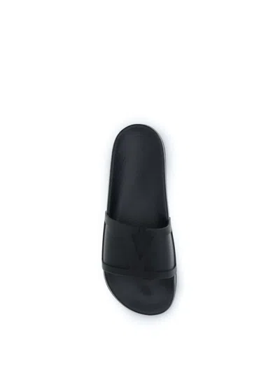 Valentino Garavani Viva Superstar Rubber Slippers Flat Sole In Black