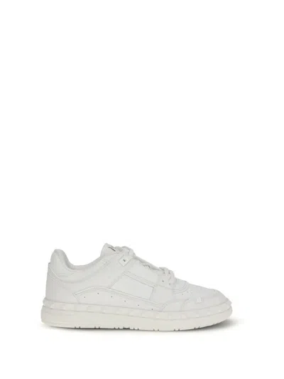 Valentino Garavani Freedots Low Top Sneakers In Black