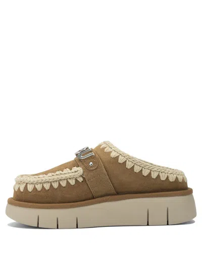 Mou Bounce Welt Suede Elephant Grey Clog In Brown