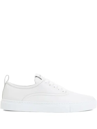 Givenchy Stylish Sneakers With Pull Tab And Round Toe In White