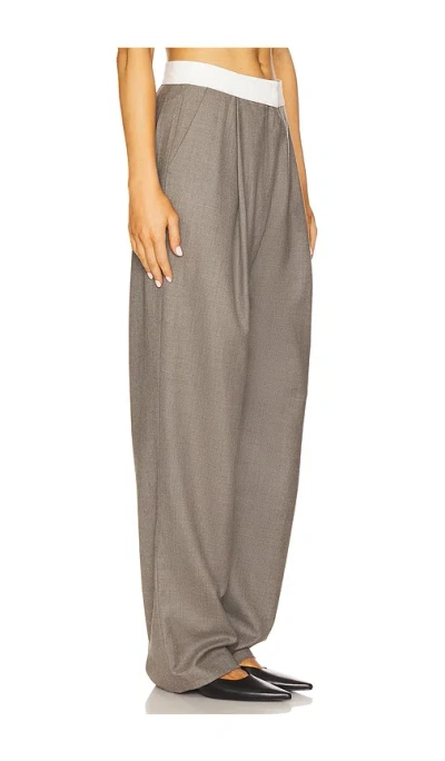 Eaves Hose Auri In Gray