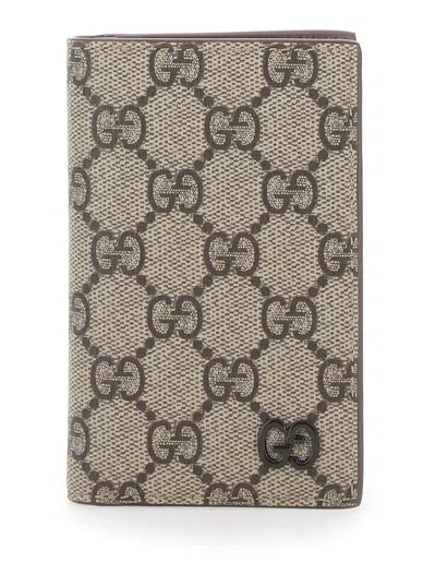 Gucci Men Beige Vertical Card Holder In Gg Supreme Man In Multi