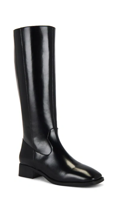 Intentionally Blank Boot Tame In Black