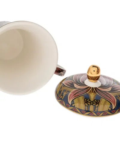 花卉图案带盖餐具