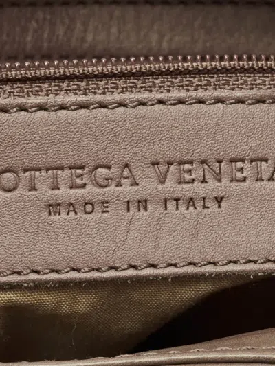 Pre-owned Bottega Veneta 2010 Leather Messenger Bag In Neutral