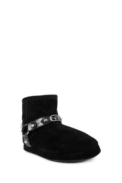 Balenciaga Alaska Soft Bootie In Black