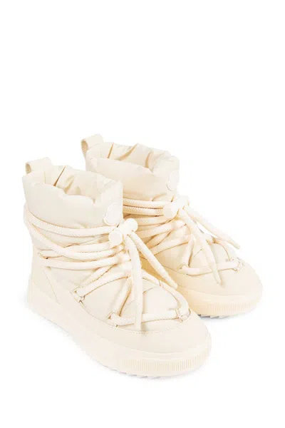 Moncler Altive Mid Snow Boots In Sand