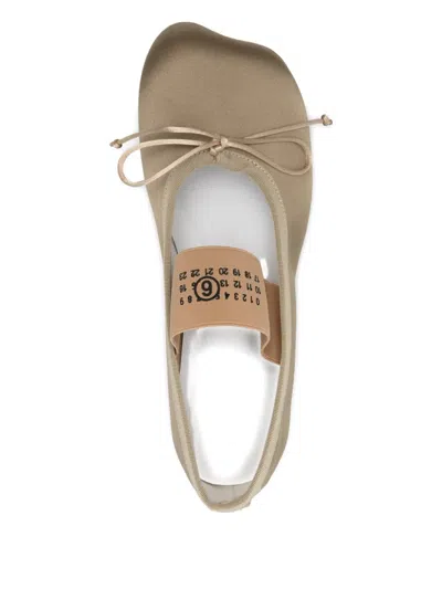 Pre-owned Maison Margiela Anatomic Ribbon-detail Ballet Flat In Neutral