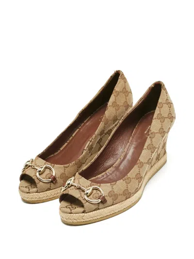 Pre-owned Gucci Charlotte Horsebit Canvas Wedge Pumps In Neutral