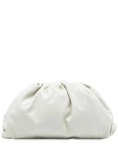 Pre-owned Bottega Veneta 2012-2025 Lambskin The Pouch Clutch Bag In White