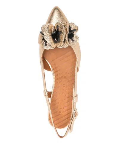 Chie Mihara Flower Heeled Pumps In Gold