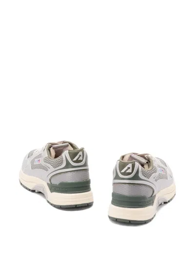 Autry Hyperway Micro-hole Low Sneakers In White