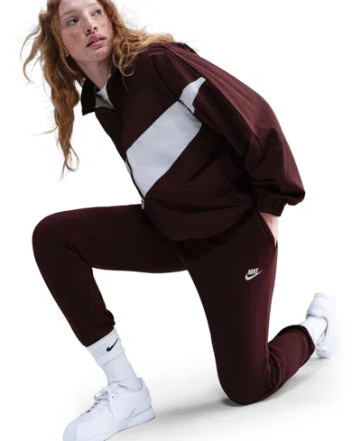 Nike Women's Sportswear Club Fleece Mid-rise Joggers In Brown