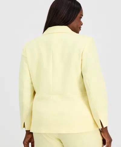Kasper Plus Size Notch Collar One-button Blazer In Yellow
