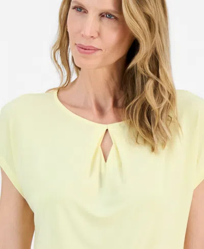Kasper Women's Diamond-neck Short-sleeve Blouse In Yellow