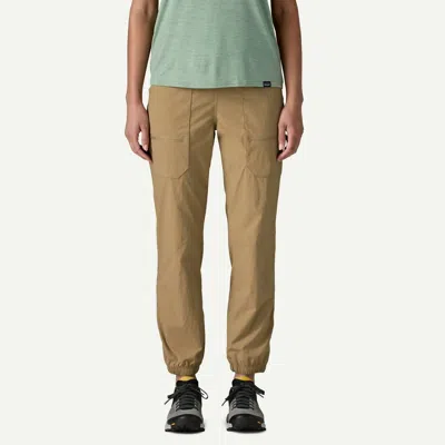 Patagonia Women Quandary Joggers In Classic Tan In Brown