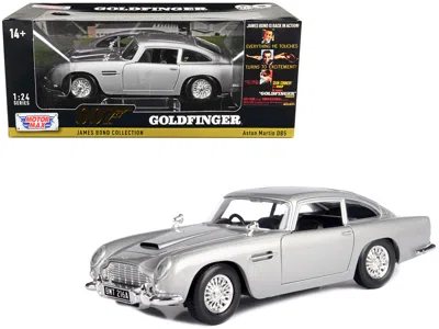 Motormax Aston Martin Db5 Rhd (right Hand Drive) Silver Metallic James Bond 007 "goldfinger" (1964) Movie In Silver