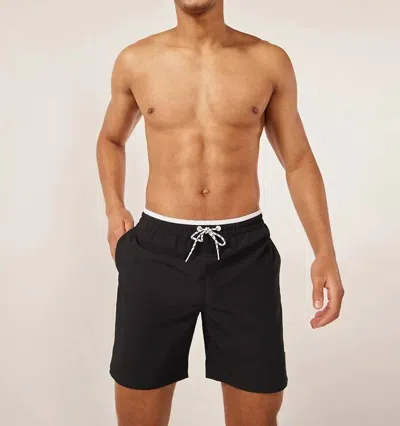 Chubbies Capes Short - Plus In Black In Black
