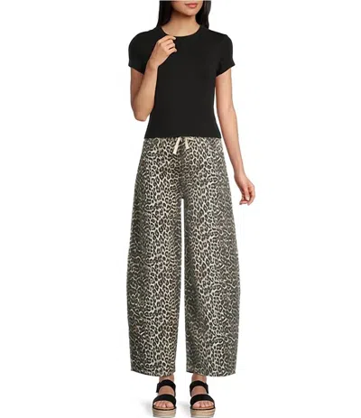 Tractr Mid Rise Easy Fit Leopard Print Jeans In Multi In Animal Print
