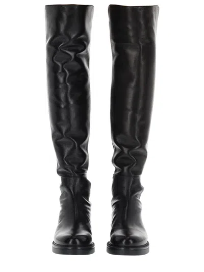 Stuart Weitzman Boot "celia" In Black