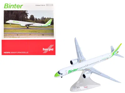 Herpa Embraer E195-e2 Commercial Aircraft "binter Canarias" (ec-nez) White With Green Striped Tail 1/200 D