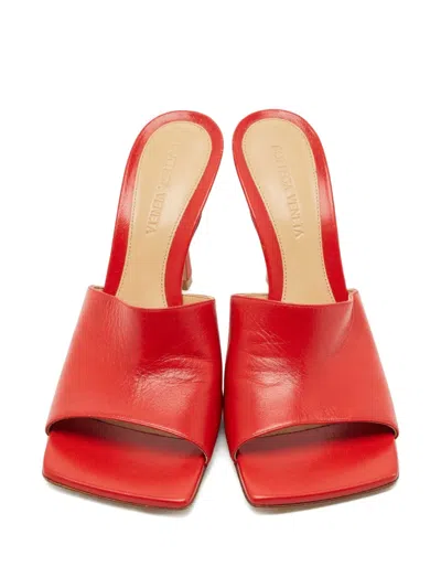 Pre-owned Bottega Veneta Lido Woven Sandals In Red
