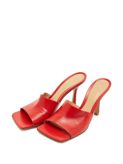 Pre-owned Bottega Veneta Lido Woven Sandals In Red