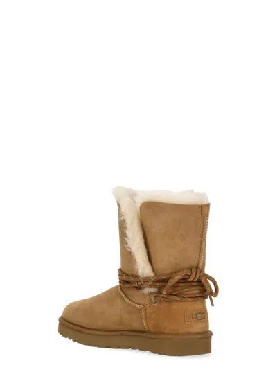 Ugg Ankle Boot With Lace Detail And Rubber Sole In Multi
