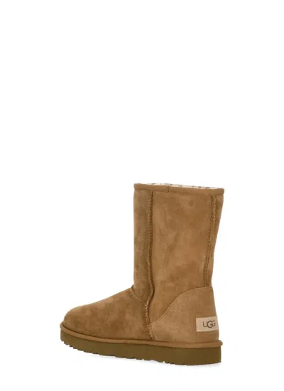 Ugg Classic Short Beige Boots With Logo Patch On The Rear And Shearling Lining In Suede Woman In Nude