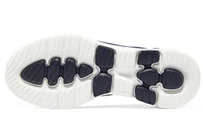 Skechers (wmns)  Go Walk 5 'coastal View -navy White' In Blue