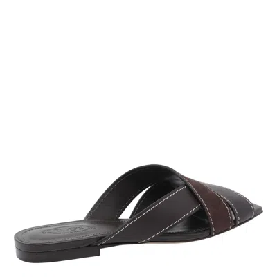 Tod's Flat Leather Sandals With Crossed Straps Shoes In Black