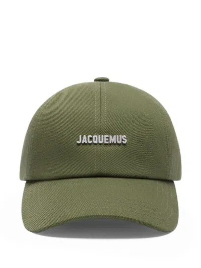 Jacquemus The Gadjo Logo-plaque Baseball Cap In Green